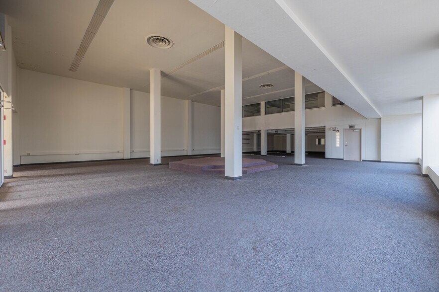 More Photos Of 1102 Broadway St, Lubbock Office For Sale