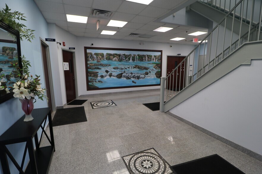 More Photos Of 1167 McBride Ave, Woodland Park Medical For Lease