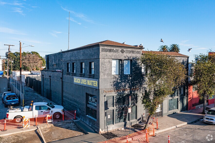 Primary Photo Of 2614 Crenshaw Blvd, Los Angeles Loft Creative Space For Lease