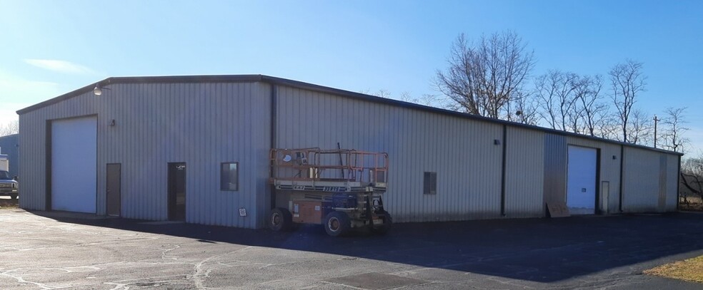 Primary Photo Of 53049 Faith Dr, Elkhart Manufacturing For Lease