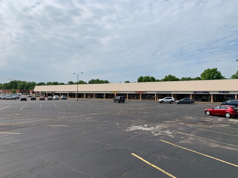 Primary Photo Of 13365 Smith Rd, Middleburg Heights Unknown For Lease