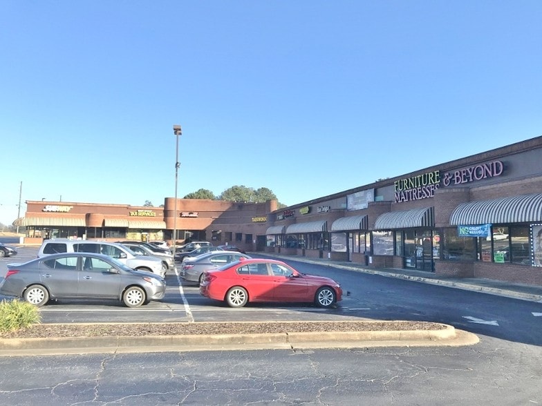 More Photos Of 6330 Lawrenceville Hwy, Tucker General Retail For Lease