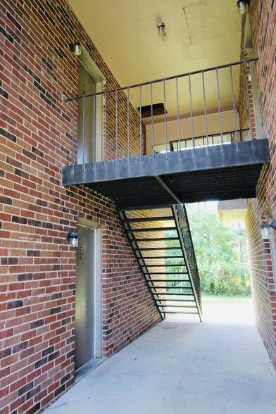 More Photos Of 656 Woodyard Rd, Trenton Apartments For Sale