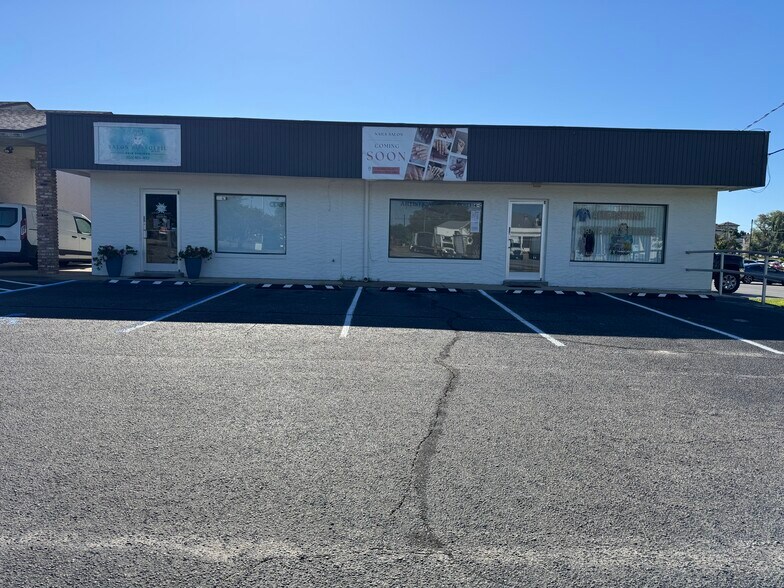 Primary Photo Of 114-116 Benning Dr, Destin Storefront For Sale