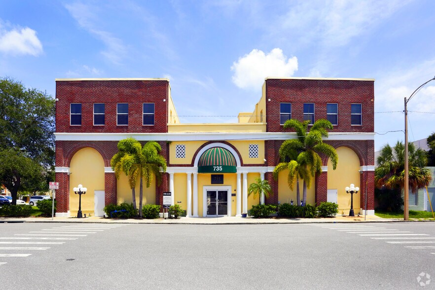 More Photos Of 735 Arlington Ave N, Saint Petersburg Office For Lease