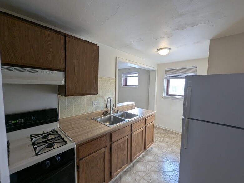 More Photos Of 1209 North St, Peoria Apartments For Sale