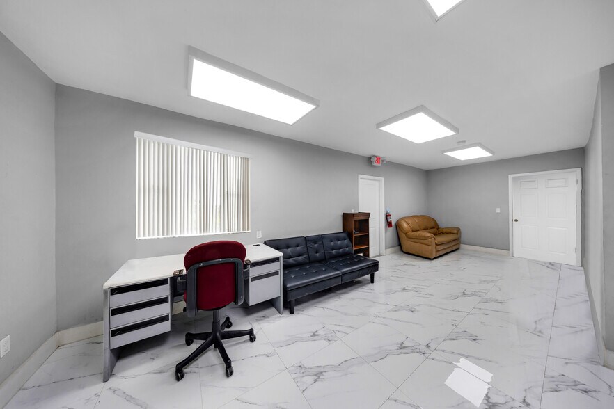 More Photos Of 2696 W 3rd Ave, Hialeah Truck Terminal For Sale