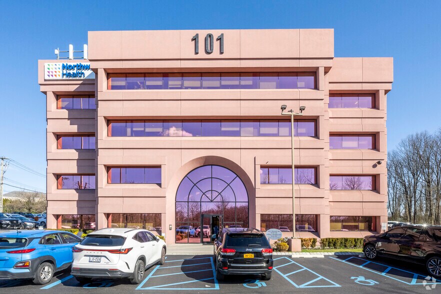 More Photos Of 101 Tyrellan Ave, Staten Island Office For Lease