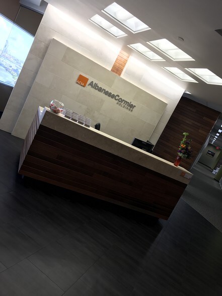 More Photos Of 350 Pine St, Beaumont Office For Lease