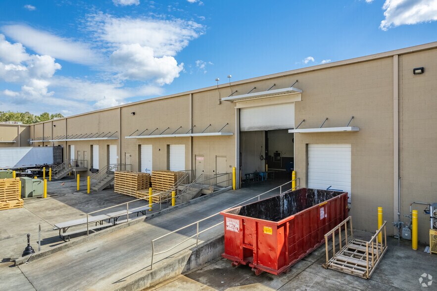 More Photos Of 1235 Old Alpharetta Rd, Alpharetta Light Distribution For Lease