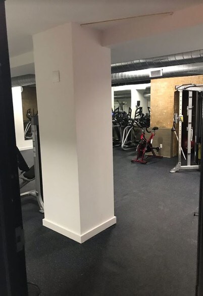 More Photos Of 726-728 Market St, Philadelphia Apartments For Lease