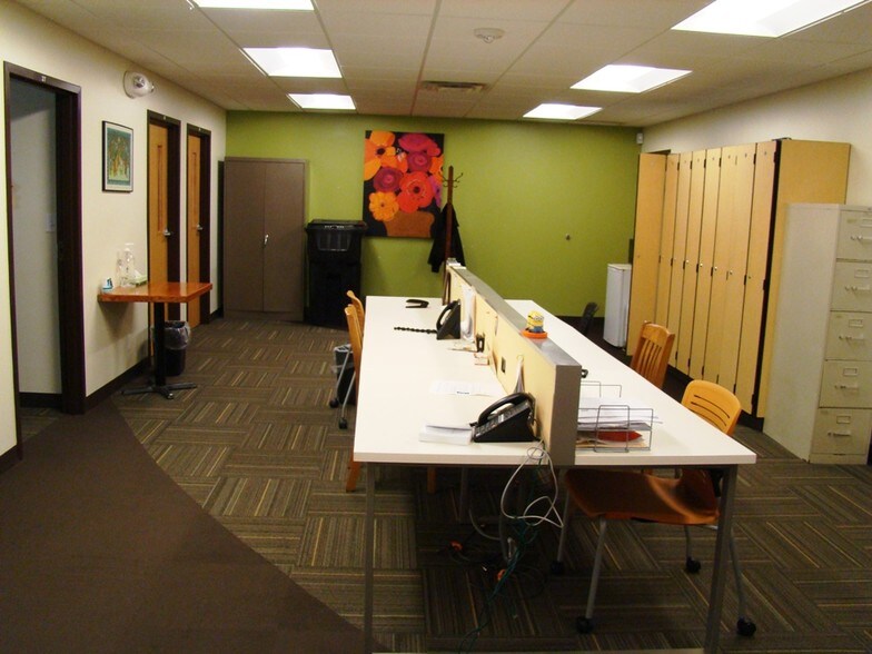 More Photos Of 4269 Pearl Rd, Cleveland Office For Lease