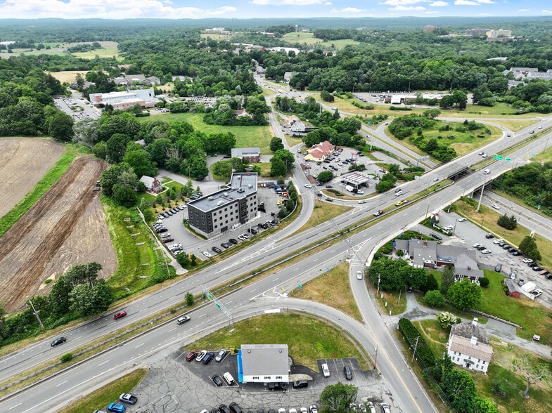 More Photos Of 247 Newbury St, Danvers Office For Lease