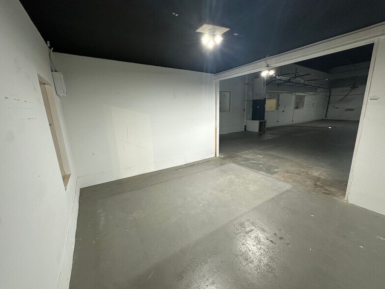 More Photos Of 5110 NW 2nd Ave, Miami Warehouse For Sale