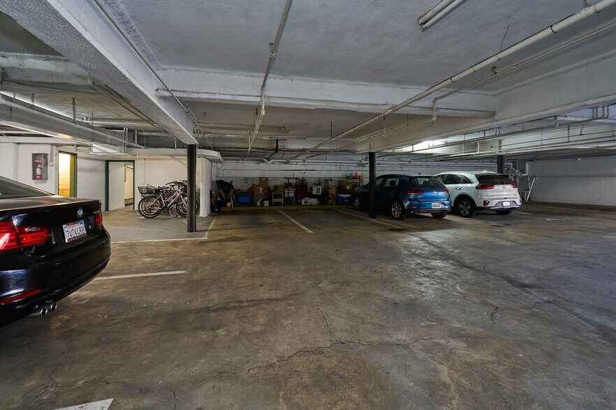More Photos Of 540 N Orlando Ave, Los Angeles Apartments For Sale