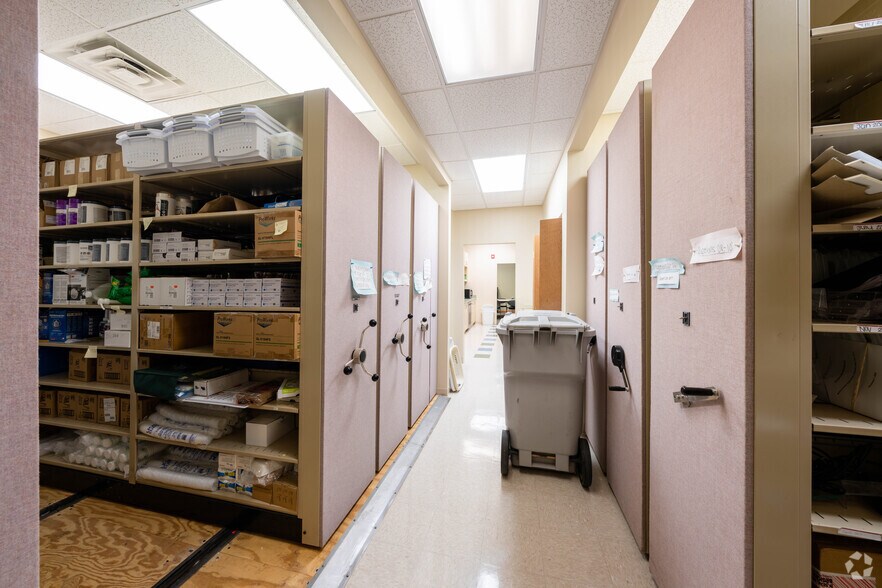 More Photos Of 2733 Wehrle Dr, Buffalo Medical For Lease