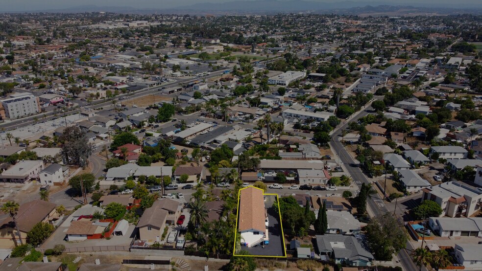 More Photos Of 327 E Orange St, Vista Apartments For Sale