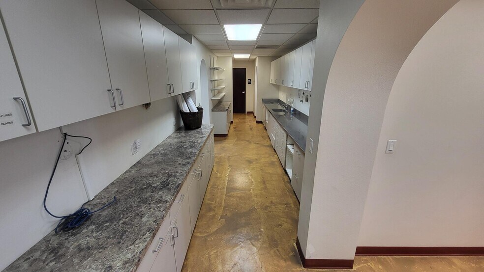 More Photos Of 1825 E Flamingo Rd, Las Vegas Office For Sale