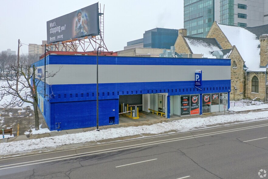 More Photos Of 409 S 9th St, Minneapolis Specialty For Sale