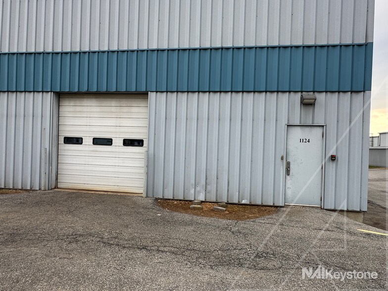More Photos Of 1114-1124 Commons Blvd, Reading Flex For Sale