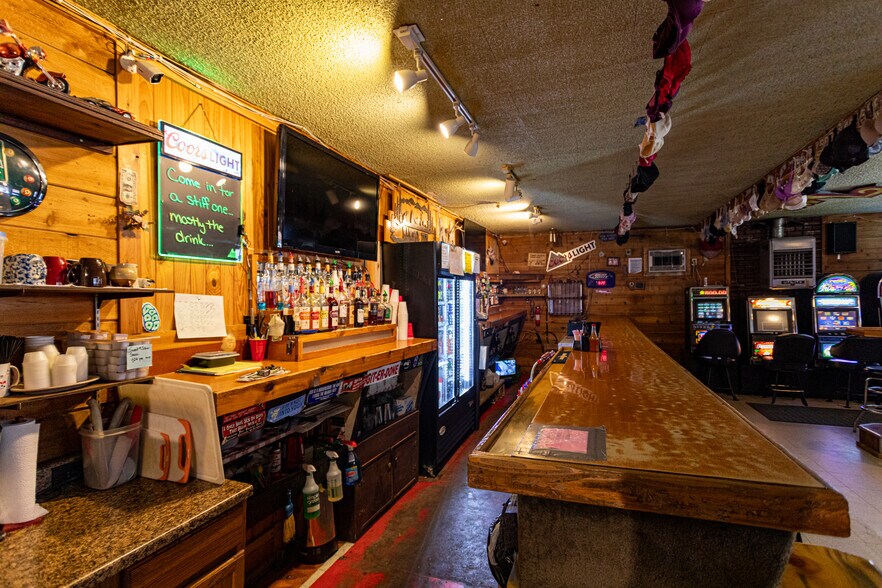 More Photos Of 13899 MT HIGHWAY 200 Hwy, Sun River Bar For Sale