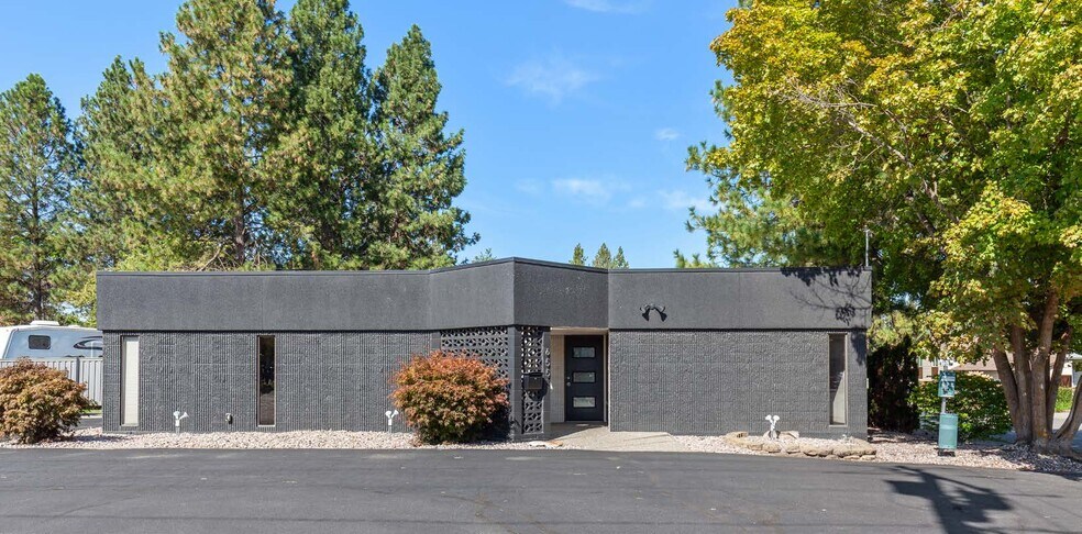 Primary Photo Of 655 E Best Ave, Coeur d'Alene Office For Lease