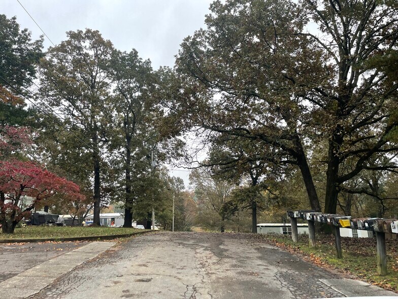 More Photos Of 1 Bailey Ln, Rossville Manufactured Housing Mobile Home Park For Sale