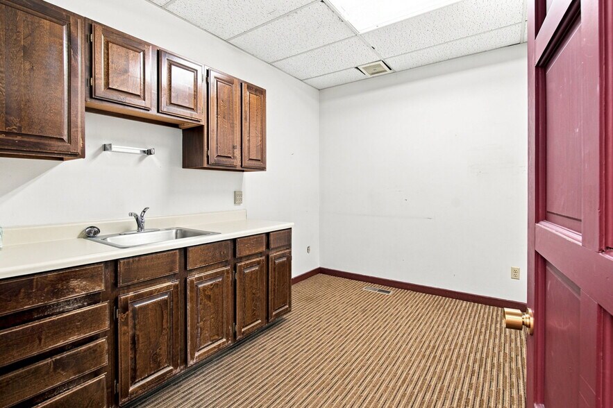 More Photos Of 4836 S College Ave, Fort Collins Office For Lease