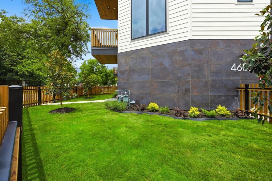 More Photos Of 4605 Belmont Ave, Dallas Apartments For Sale