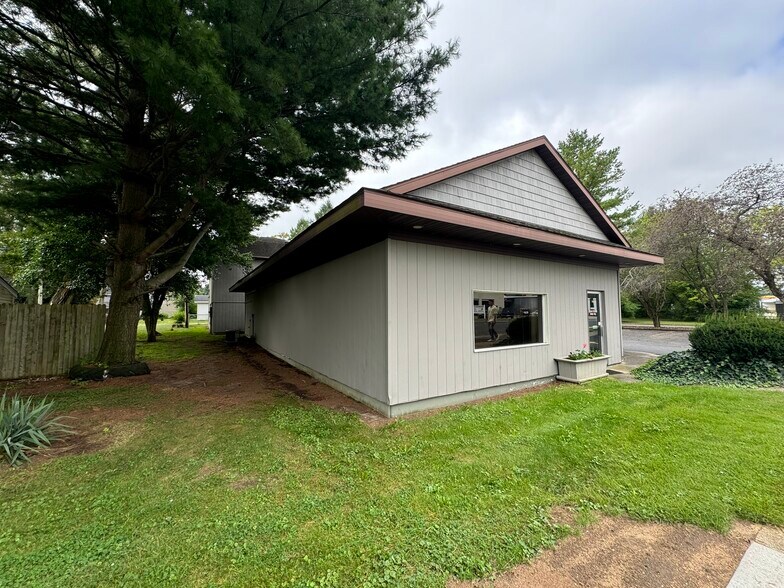 More Photos Of 266 E Main St, Marcellus Office For Sale