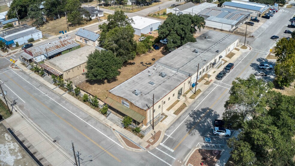 More Photos Of 2302 Main St, Waller Office For Sale
