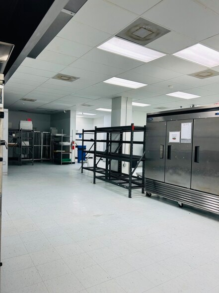 More Photos Of 6186-6288 S Congress Ave, Lantana Restaurant For Lease