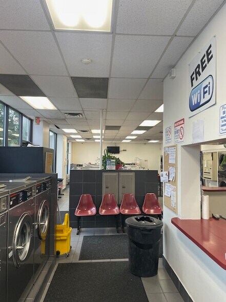 More Photos Of 447 Smith St, Perth Amboy Freestanding For Sale