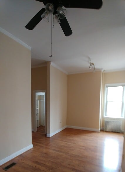 More Photos Of 9-11 W Market St, Leesburg Medical For Lease