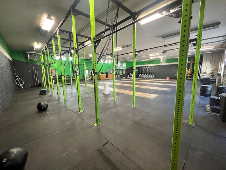 More Photos Of 1025 Acoma St, Denver Flex For Sale