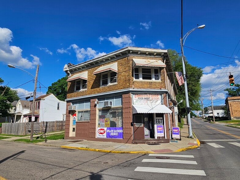 More Photos Of 5700 Highland Ave, Cincinnati Storefront Retail Residential For Sale