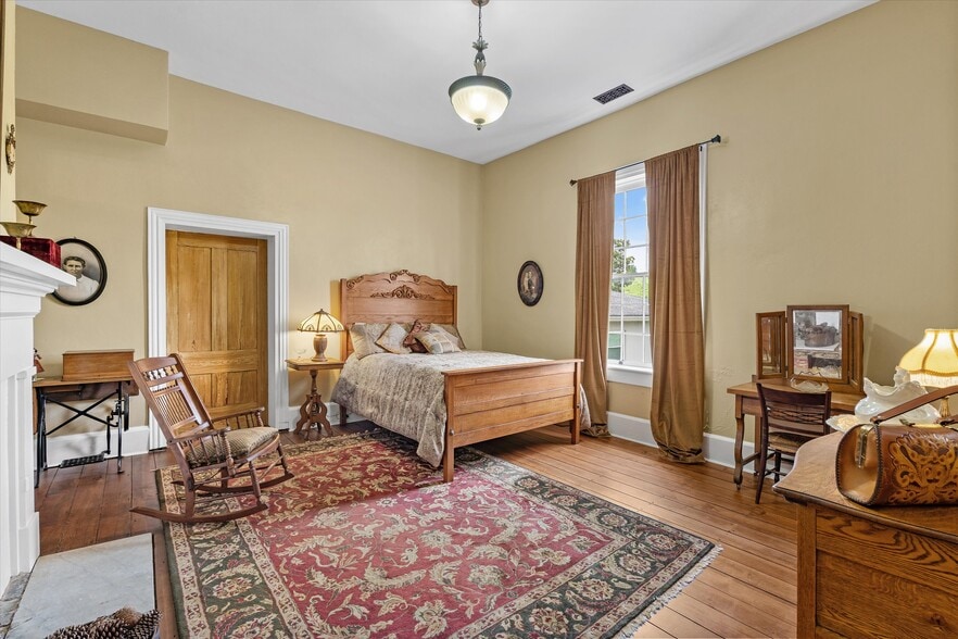 More Photos Of 129-131 Elizabeth St, Athens Lodge Meeting Hall For Sale