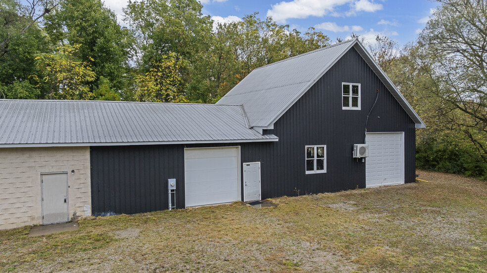 More Photos Of 74026 Tietz St, Armada Warehouse For Sale