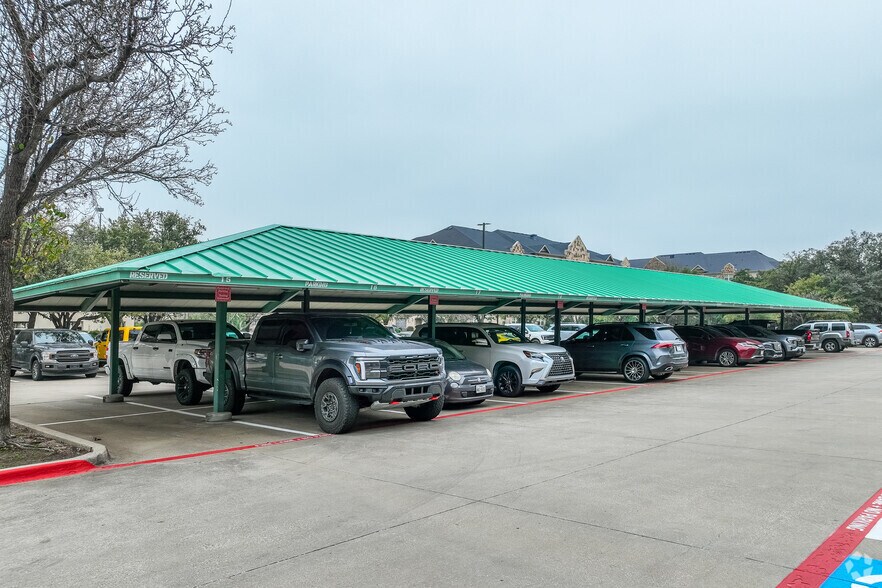 More Photos Of 1750 Valley View Ln, Dallas Office For Sale