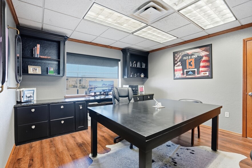 More Photos Of 14220 S Meridian Ave, Oklahoma City Warehouse For Sale