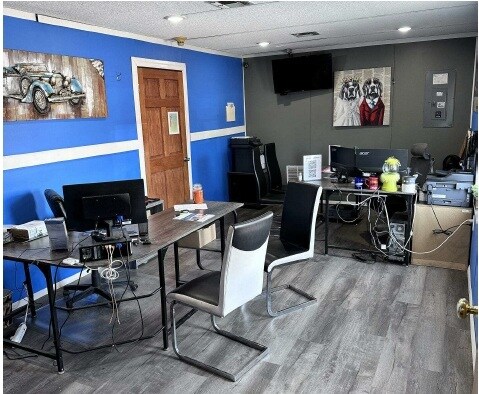 More Photos Of 2195 Navarre Ave, Oregon Auto Dealership For Lease