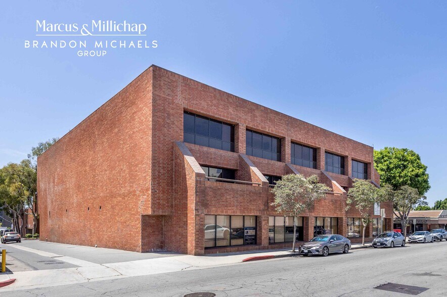 More Photos Of 7200-7202 Greenleaf Ave, Whittier Office For Sale