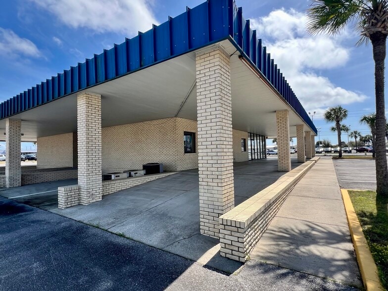 More Photos Of , Panama City General Retail For Sale