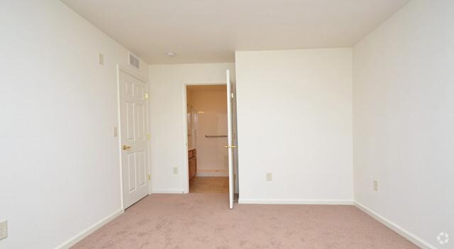 More Photos Of 1220 N King St, Hampton Apartments For Lease