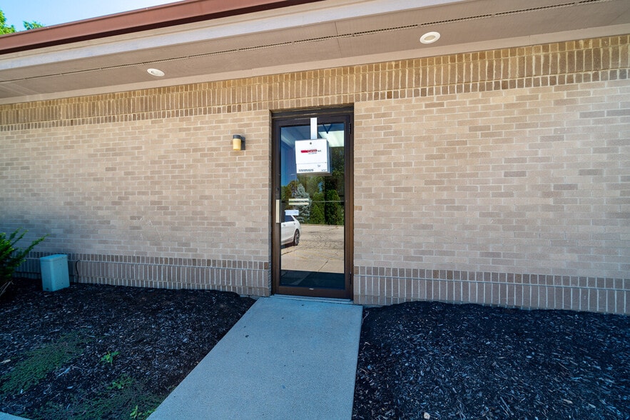 More Photos Of 7405 Brandt Pike, Huber Heights Medical For Sale