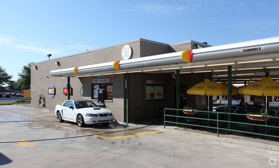 More Photos Of 3415 Atlanta Hwy, Flowery Branch Fast Food For Lease