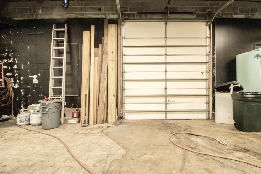 More Photos Of 102 W Parrish Dr, Benson Freestanding For Sale