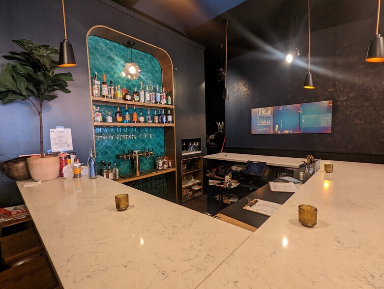 More Photos Of 581 Myrtle Ave, Brooklyn Restaurant For Lease