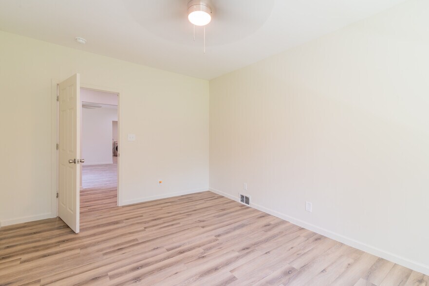 More Photos Of 506 E Marion St, Shelby Apartments For Sale