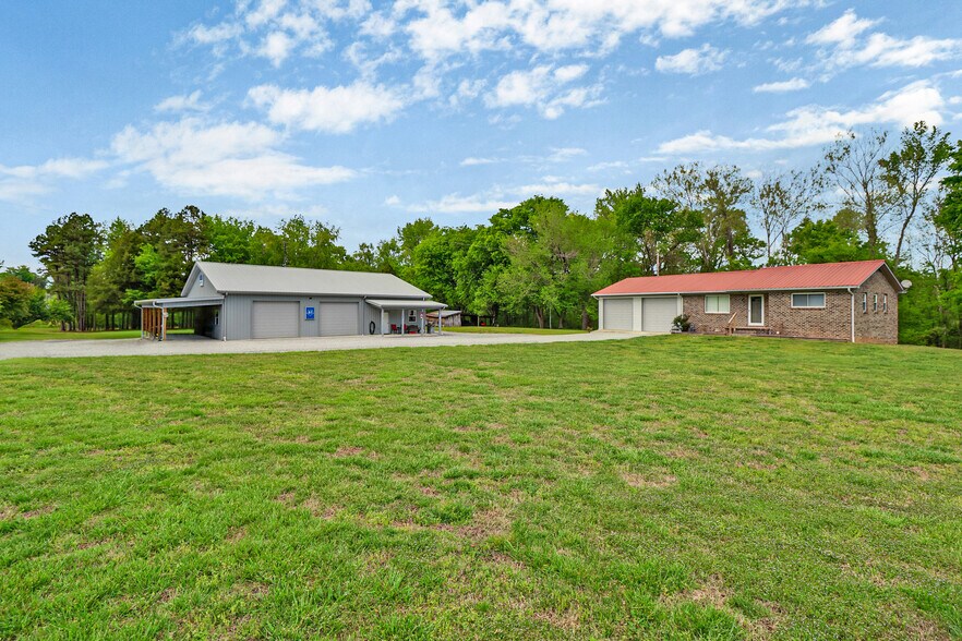 More Photos Of 148 Porter Ln, Spring City Specialty For Sale